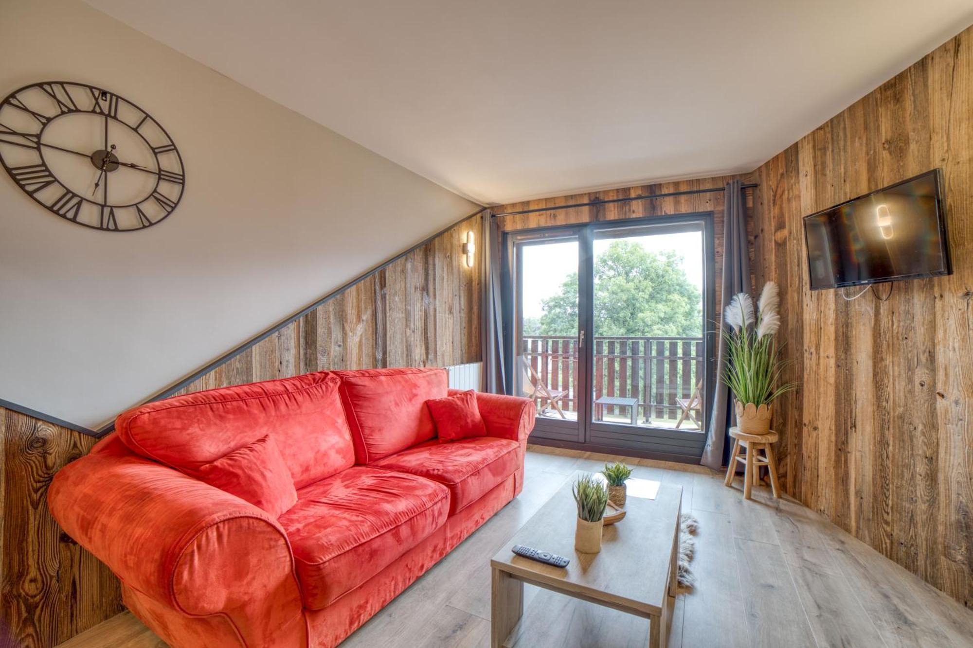 Avec Balcon Et Commodites Modernes